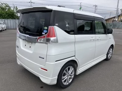 Mitsubishi DELICA D2