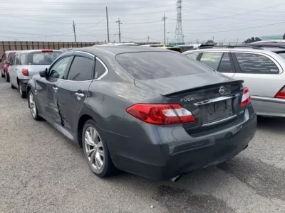 Nissan FUGA
