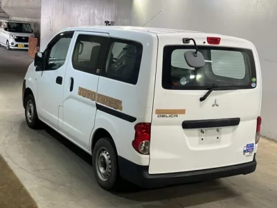 Mitsubishi DELICA