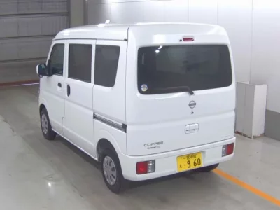 Nissan CLIPPER VAN