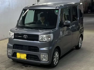 Toyota PIXIS MEGA