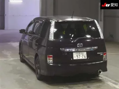 Toyota ISIS