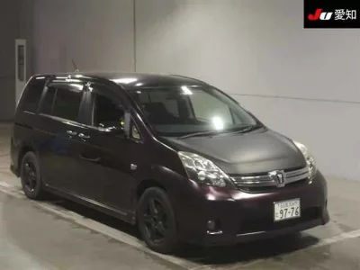 Toyota ISIS
