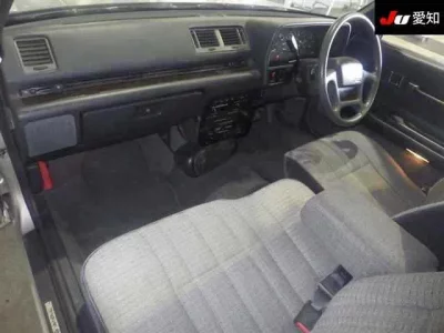 Mitsubishi DEBONAIR