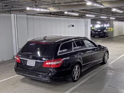 Mercedes-Benz E CLASS WAGON