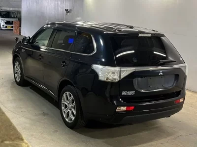 Mitsubishi OUTLANDER PHEV