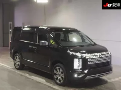 Mitsubishi DELICA D5