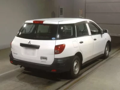 Mitsubishi LANCER VAN