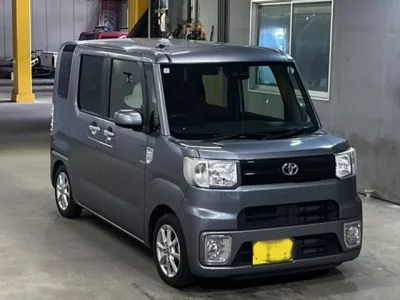Toyota PIXIS MEGA