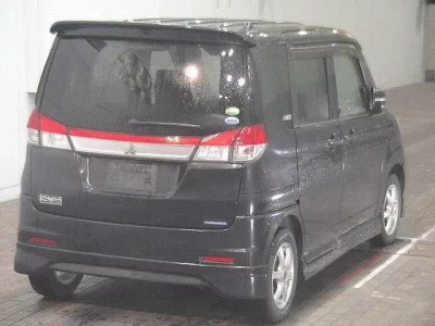 Mitsubishi DELICA D2