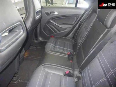 Mercedes-Benz CLA CLASS