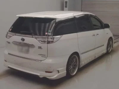 Toyota ESTIMA HYBRID