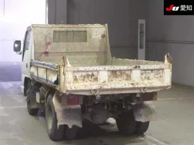 Isuzu TRUCK