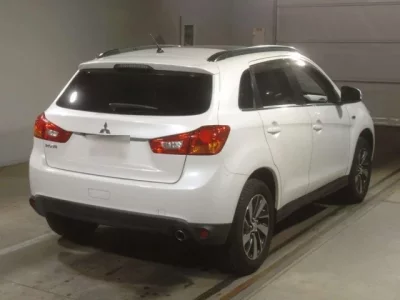 Mitsubishi RVR