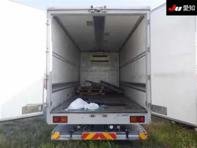 Mitsubishi FUSO FIGHTER