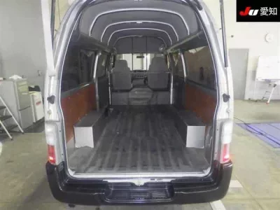 Nissan CARAVAN VAN