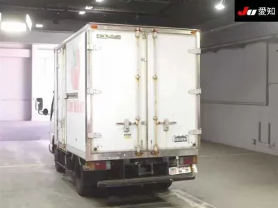 Isuzu TRUCK