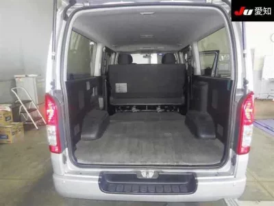 Toyota REGIUS ACE VAN