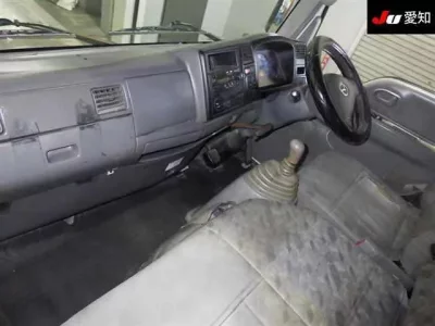 Mazda TITAN