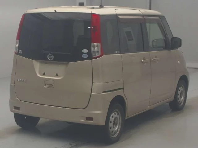 Nissan ROOX