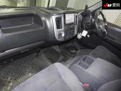 Nissan CARAVAN VAN