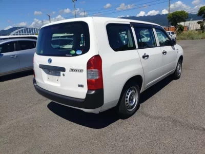 Toyota SUCCEED