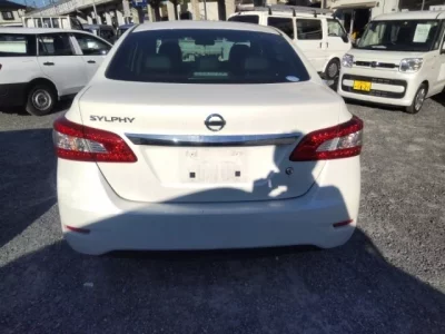 Nissan SYLPHY