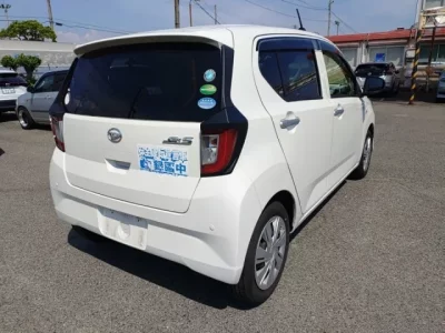 Daihatsu MIRA E S
