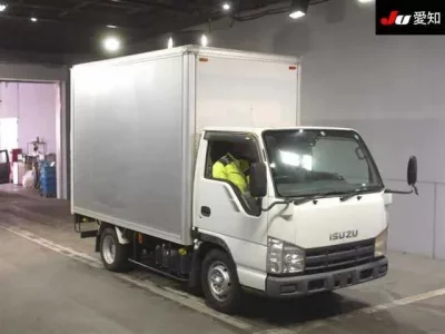Isuzu TRUCK