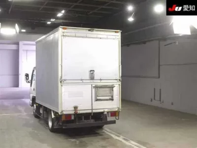Isuzu TRUCK