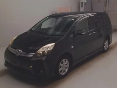 Toyota ISIS