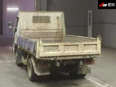 Isuzu TRUCK
