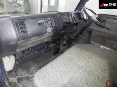 Mazda TITAN