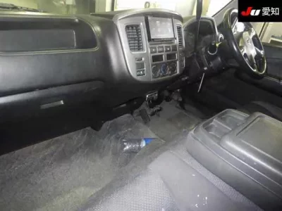 Nissan CARAVAN VAN