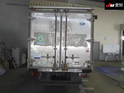 Isuzu TRUCK
