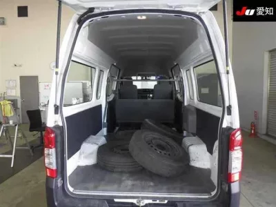 Nissan CARAVAN VAN
