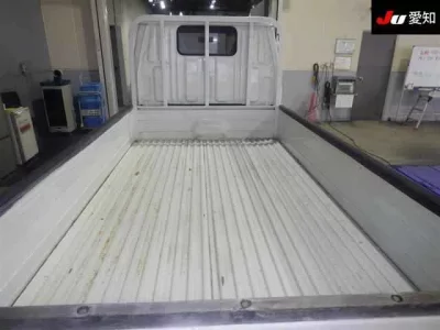 Toyota HIACE TRUCK