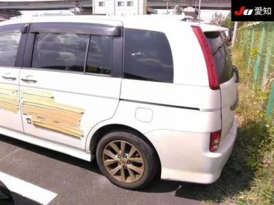 Toyota ISIS