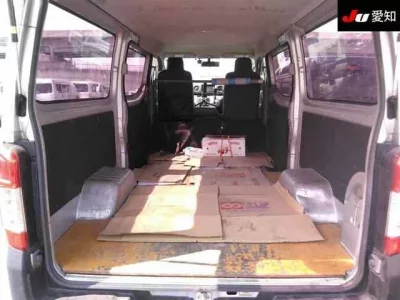 Isuzu COMO