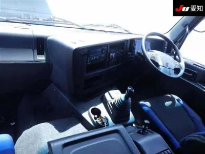Isuzu TRUCK