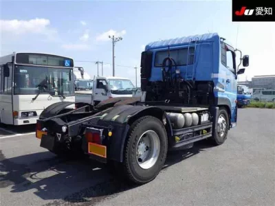 Nissan QUON