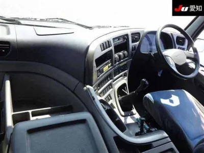 Nissan QUON