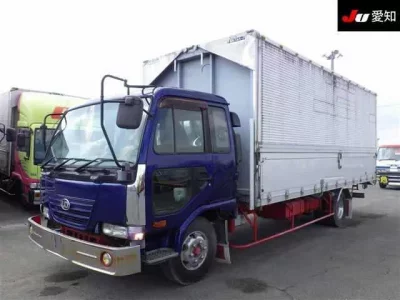 Nissan TRUCK