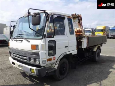 Nissan TRUCK