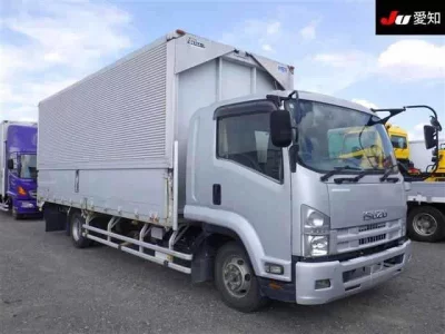 Isuzu TRUCK