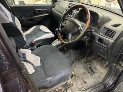 Mitsubishi PAJERO IO