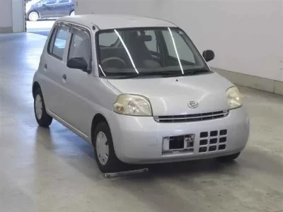 Daihatsu Esse