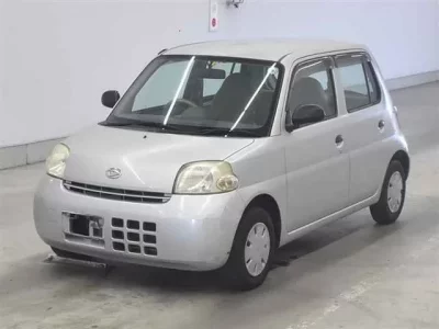 Daihatsu Esse