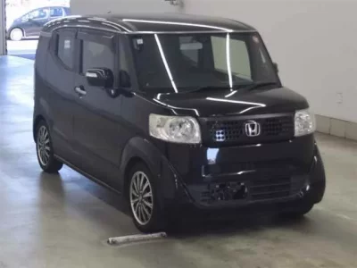 Honda N BOX SLASH
