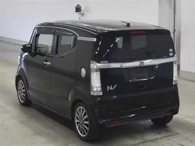 Honda N BOX SLASH